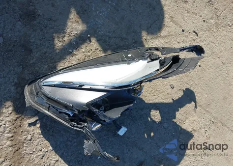 2023 Tesla Model Y Awd/Long Range Dual Motor All-Wheel Drive z USA, uszkodzony, nr VIN 7SAYGDEE8PF620748